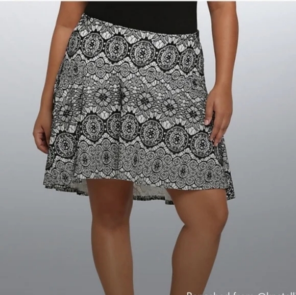Torrid 0 Skirt - Picture 4 of 5